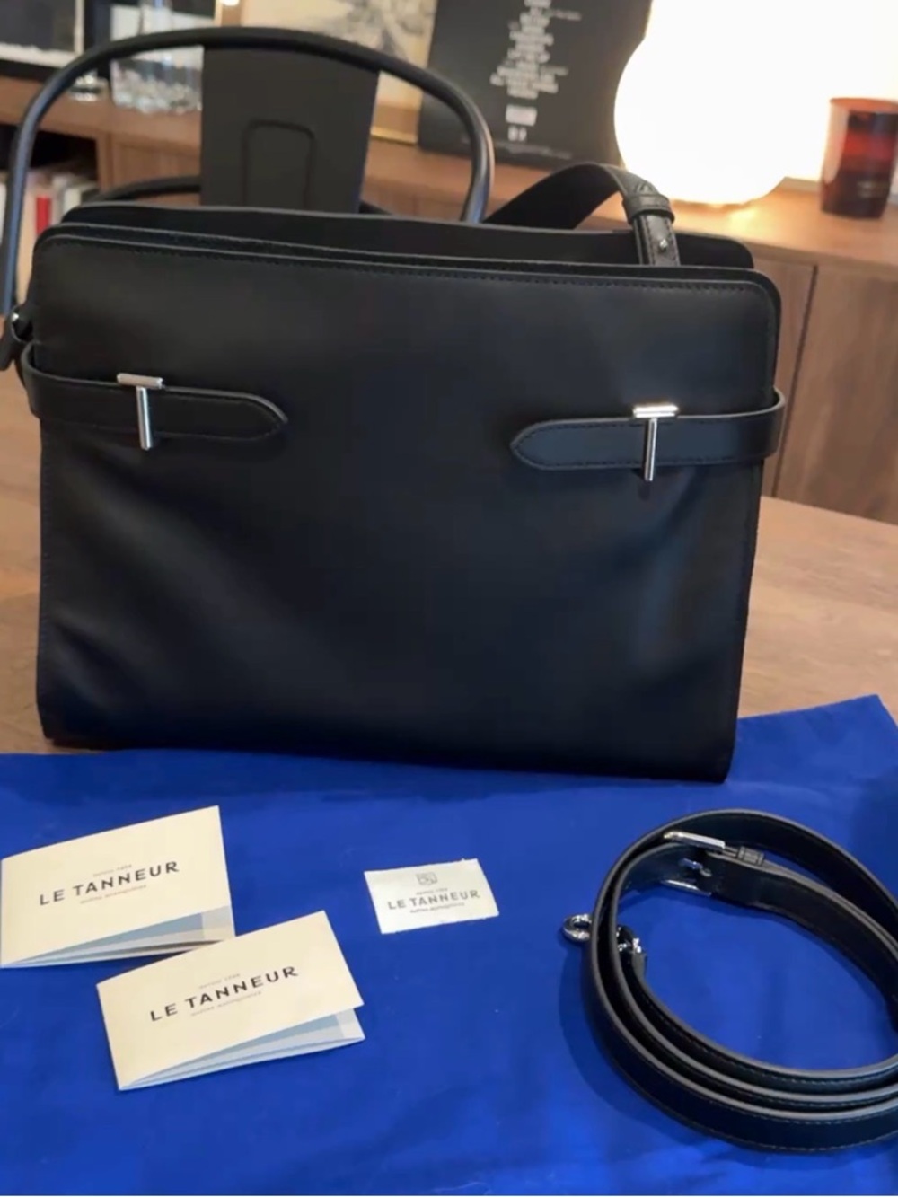 Le Tanneur LARGE SHOULDERBAG IN SMOOTH LEATHER AND NUBUCK - Picture 10 of 10